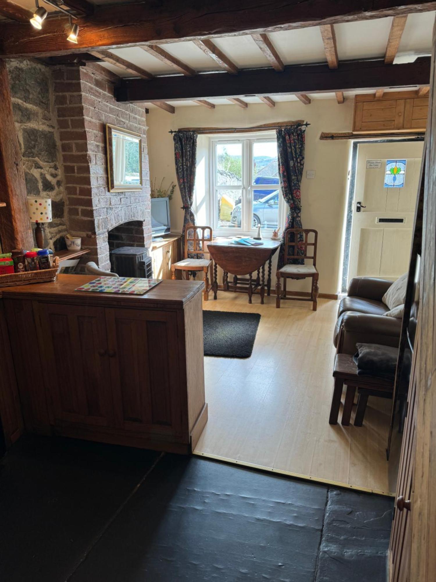 Annie'S Cottage Llanrhaeadr-ym-Mochnant エクステリア 写真